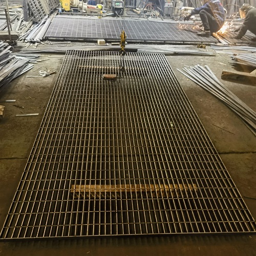 平臺(tái)鋼格板耐蝕性的考驗(yàn)