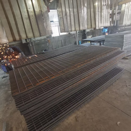 鋼格柵安裝方式背后的選品密碼：匹配不當(dāng)將付出沉重代價(jià)