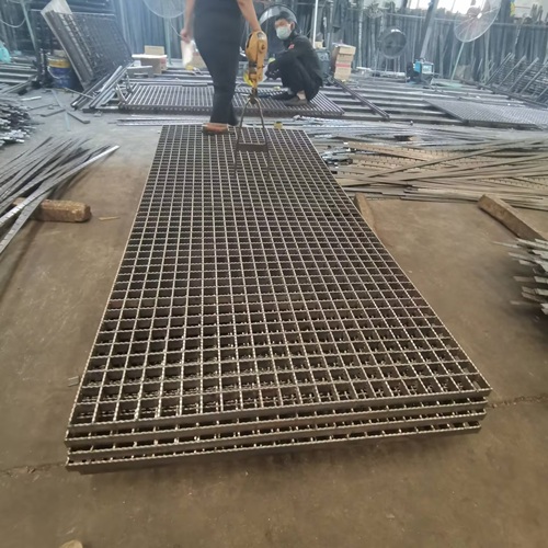 鋼格板的應(yīng)用場(chǎng)景有哪些？看完你就懂了