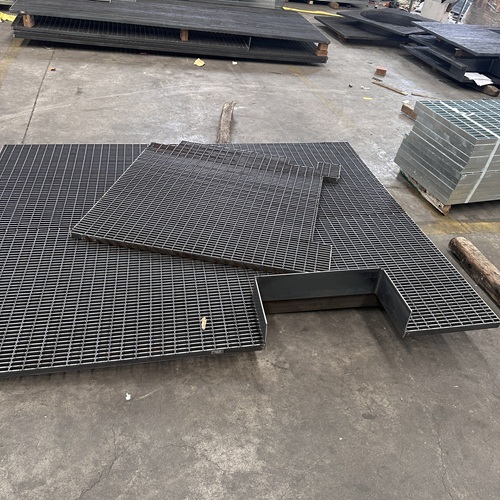 鋼格柵板在排水系統(tǒng)中的應用太實用了