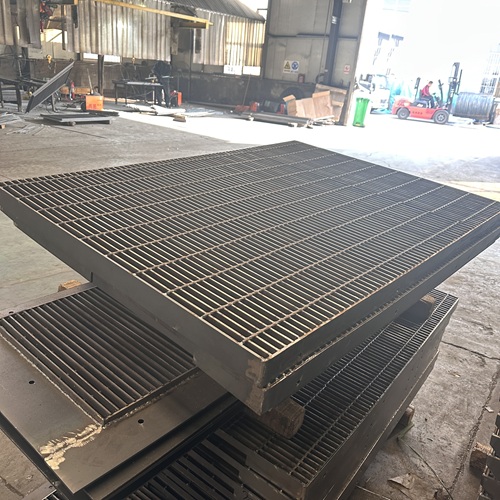 鋼格柵板正在走進(jìn)大眾視野