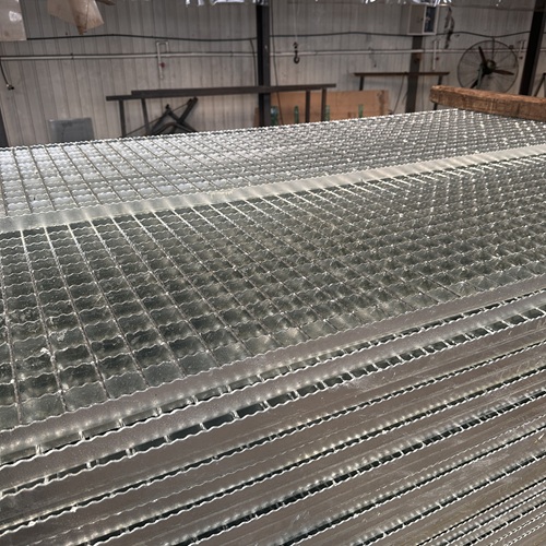 鋼格柵板生銹怎么辦？教你幾招輕松應(yīng)對(duì)